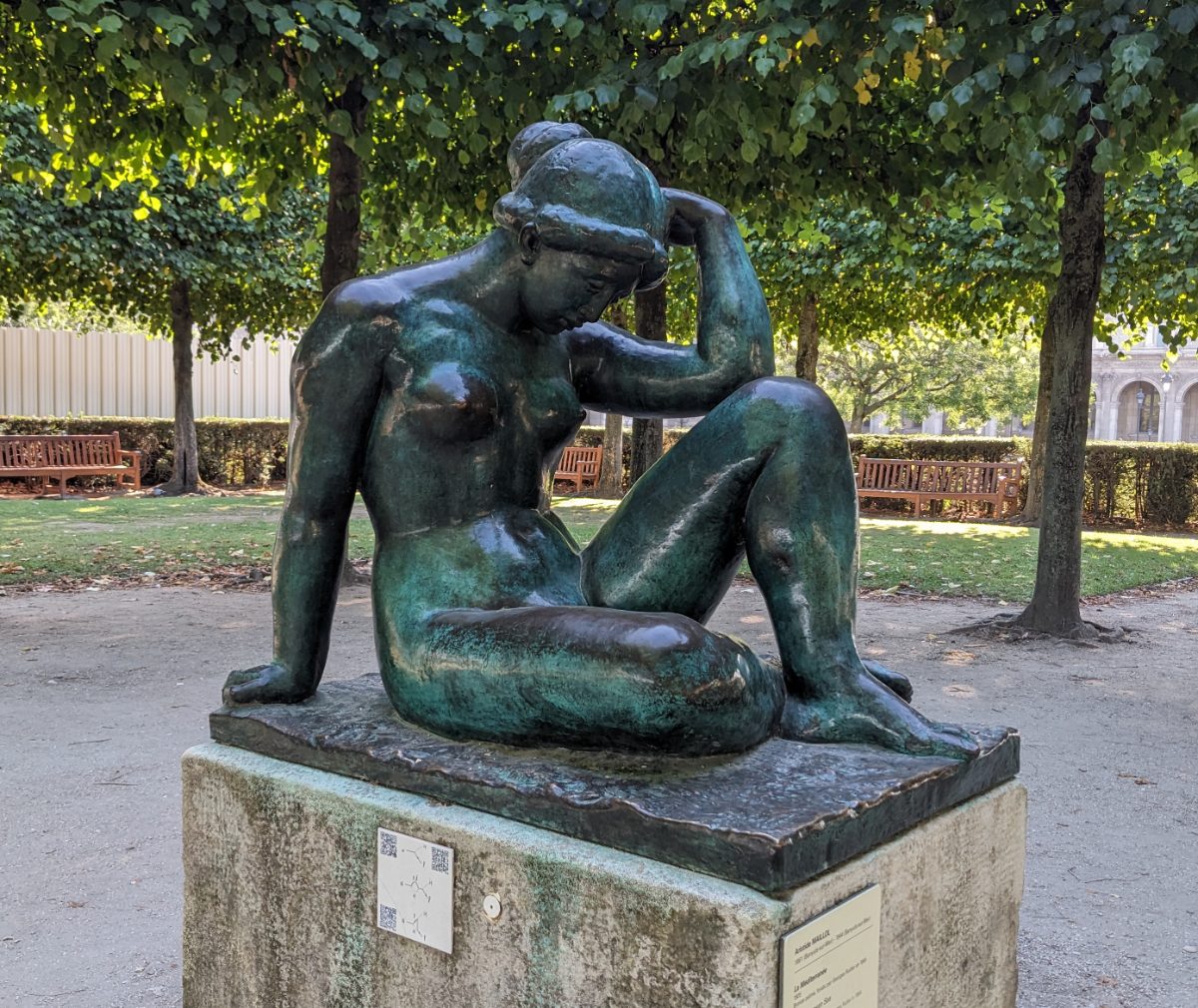 « La Méditerranée » d'Aristide Maillol, bronze de 1905, installé dans les jardins des Tuileries à Paris.
